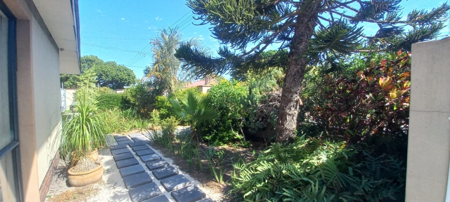 4 Bedroom Property for Sale in Wetton Western Cape